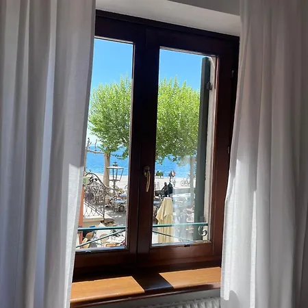 Apartment- Center And View شقة